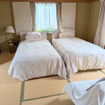 Guesthouse Pleno Hotels near Chichu Art Museum