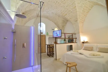 Civico 60 Apartments - Ceglie Messapica Отели в г. Челье-Мессапика