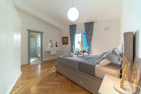 Modern vacation villa with pool / air conditioning in Blizikuce / Budva / Montenegro