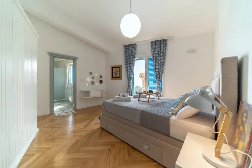 Modern vacation villa with pool / air conditioning in Blizikuce / Budva / Montenegro