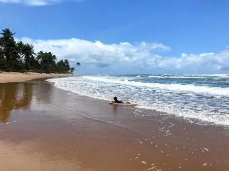 OXUMARÉ SUITES / near the beach, just a few meters away Отели рядом с достопримечательностью «Taipús de fora»