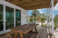 See Sea 2 Bedroom Home