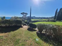 Évasion Nature à Cap Esterel - Garden, Sea & Golf in comfort Hotel di Agay