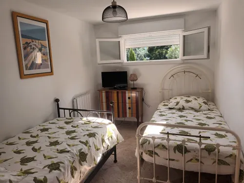 Très Beau Meublé Vacance, Clim Jacuzzi, Jardin,tout Confort !