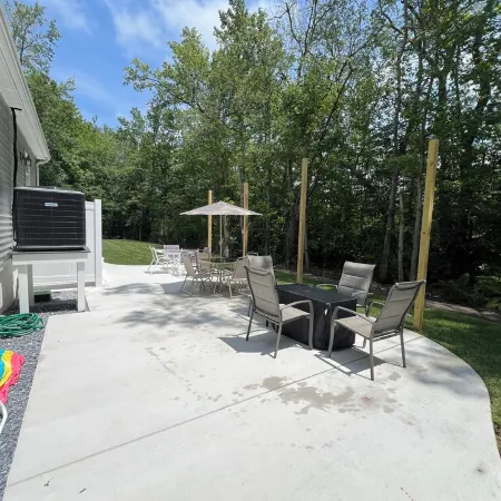 Beach House by the Bay, 9 Car Parking, Linen Included