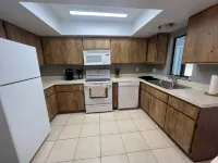 Charming 2-bedroom house in tranquil LaBelle with WiFi, AC