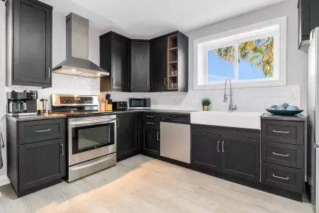 Spacious 3BDs - Close to Wineries, Brock & Falls!