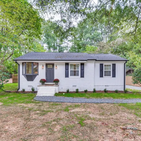 Charming Downtown Cary Retreat