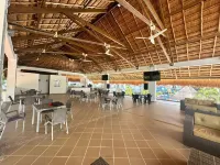 Pleasant rest Swimming pools Games Nature sun 3-bedroom apartment fitness room Hotels in Ricaurte