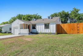 Perfect Home Base - Hoop, Mini Golf & More