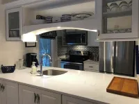 Harbor Springs Harbor Cove Condo with beach access. Hotels in Little Traverse Township