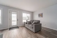 Entire unit to yourself.  Internet and Netflix, full kitchen, linens and towels.