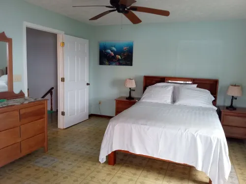 Kayak, Snorkel, Dive Waterfront 2BR 2BA  A/CBeautiful Quiet Caribe bight w/pool