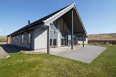 West Horizon country house with Ocean sunset views