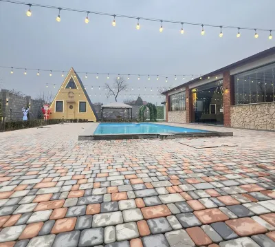 MON TERRE 3-bedroom villa in charming Garni with WiFi, AC. Enjoy your stay Hotels in 