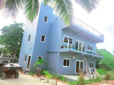 Huge modern Beach Villa dream 4 stories 360 views reef and lagoon
