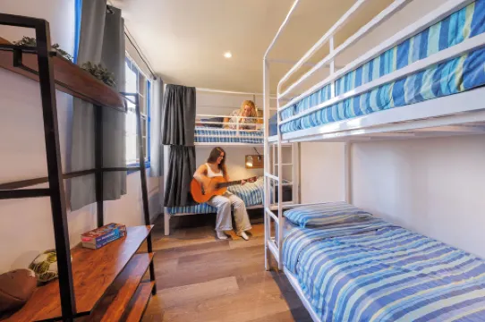 MAD Monkey Hostel Coogee Beach
