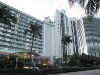 Sunny Isles, Ocean View Studio