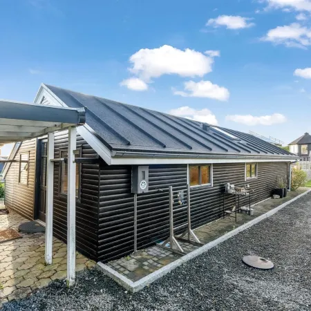 "Aksinja" - 250m to the Fjord