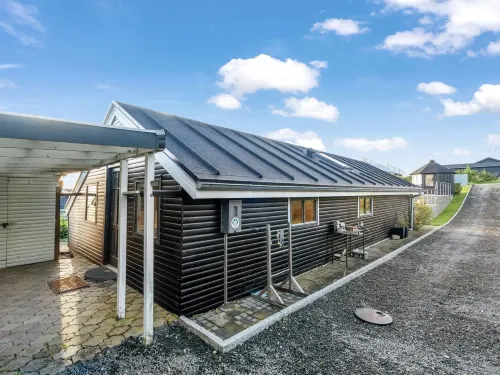 "Aksinja" - 250m to the Fjord