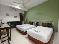 SUITE US GUESTHOUSE Hotels in Sering