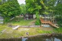 Lakefront Cabin on Secord Lake | Sleeps 6 - 3-Star