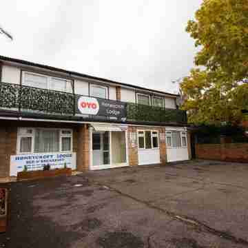 OYO Honeycroft Lodge, Uxbridge Hotel Exterior