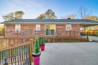 2 Mi to Lake Cumberland Access: Home w/ Grill - Wifi