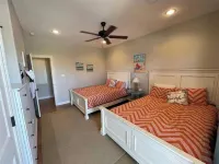 Sea Batical. A short 5 minute walk to the sandy beach!