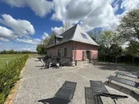 LE PRESSOIR DE LA BULTERIE - 120 m² Warm, authentic cottage Hotels in Beuzeville