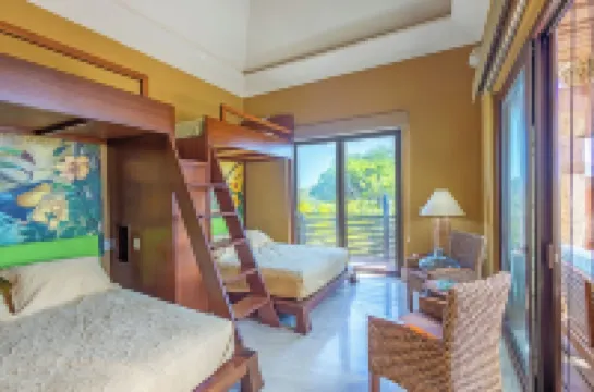 Spectacular corner villa at PortaFortuna, Punta Mita - golf cart, pool & hot tub โรงแรมใน