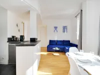 Cozy Apartment 2Bdr/5P - in the Heart of Suresnes