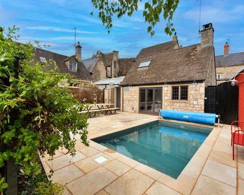 Luxury Home in Painswick by St. Mary’s Church Hotels in Painswick