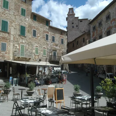 Farmhouse in Tuscany with Pool & Wine Tasting