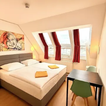 A&t Hotel & Hostel