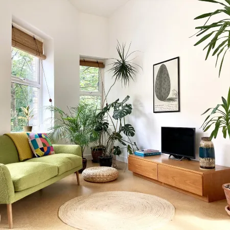 The Old Riverside School House Apt 3