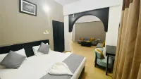 Al Multaqa Hotel