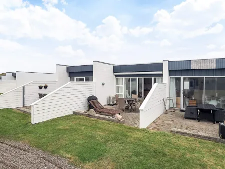 4 Person Holiday Home in Vestervig Отели в г. Vestervig