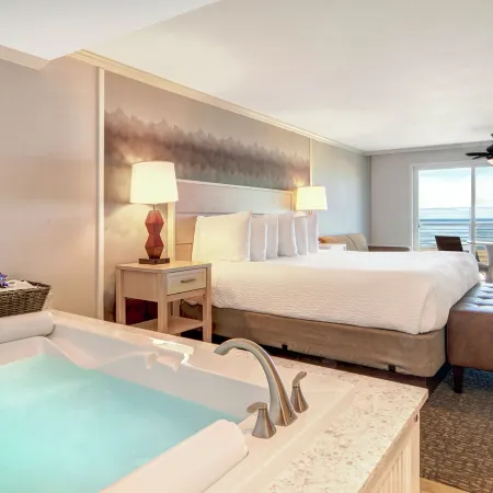 Hallmark Resort in Cannon Beach