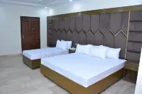 New Elegant Hotel