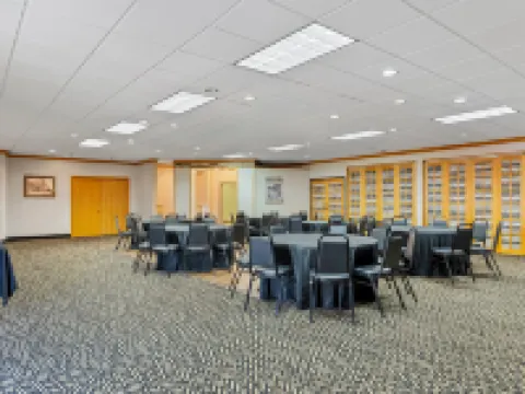 Red Roof Inn Cambridge, Oh โรงแรมในCambridge