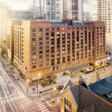 Embassy Suites by Hilton Chicago Downtown River North