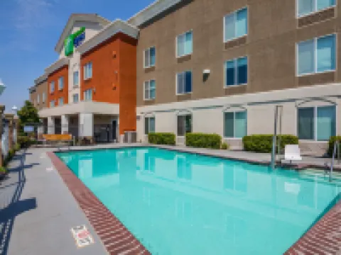 Holiday Inn Express & Suites MODESTO-SALIDA by IHG Hoteles en Condado de Stanislaus