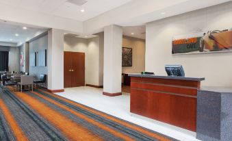 Holiday Inn University Plaza-Bowling Green