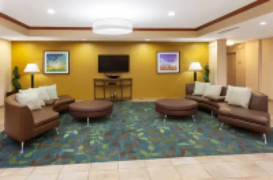 Candlewood Suites AURORA-NAPERVILLE by IHG Hotels in Aurora