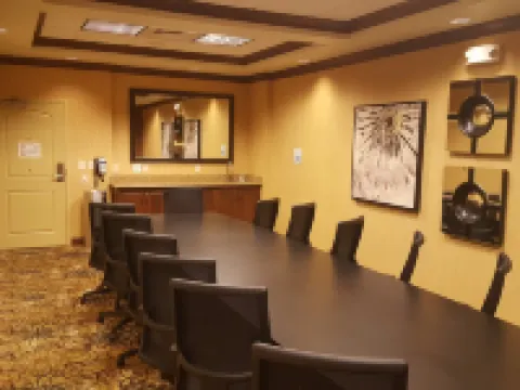 Holiday Inn Express & Suites PADUCAH WEST by IHG Hotels in Paducah