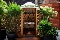 Arlo SoHo Hotels near SoHo