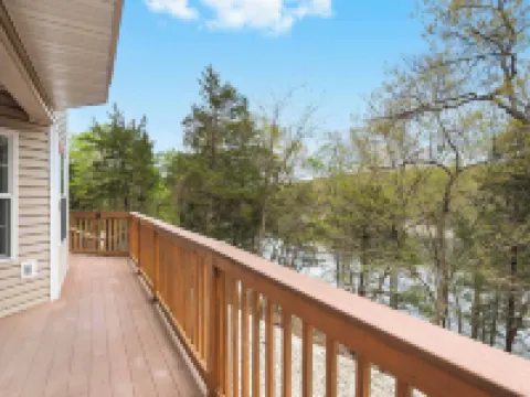 Boatin & Floatin on Table Rock Lake in the Ozarks! Hotels in Pine B Township