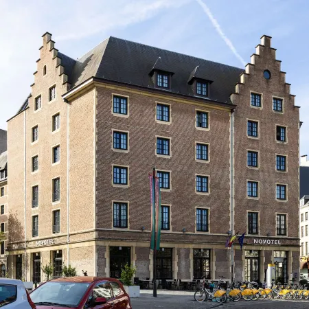 Novotel Brussels Off Grand Place Отели рядом с достопримечательностью «Гран-плас»