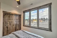 Sleek Columbia Falls Condo Centrally Located! - Huoneistot
